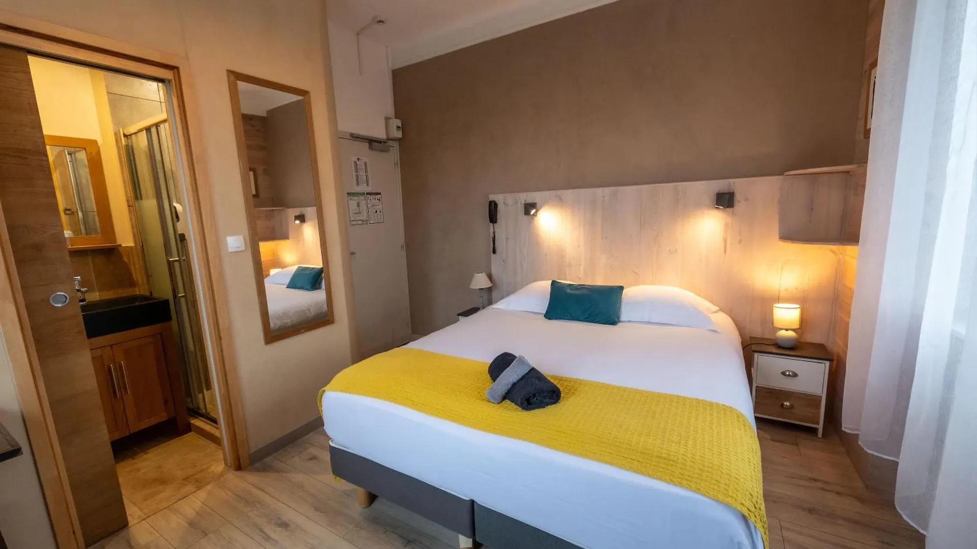 Hotel D'Angleterre Roscoff 2*,  France
